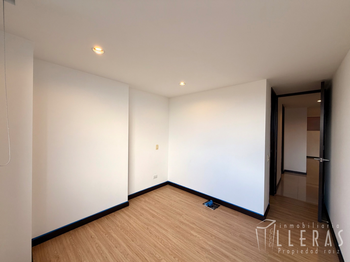 APARTAMENTO LOMA LAS BRUJAS EXCELENTE VISTA - Miniatura 13