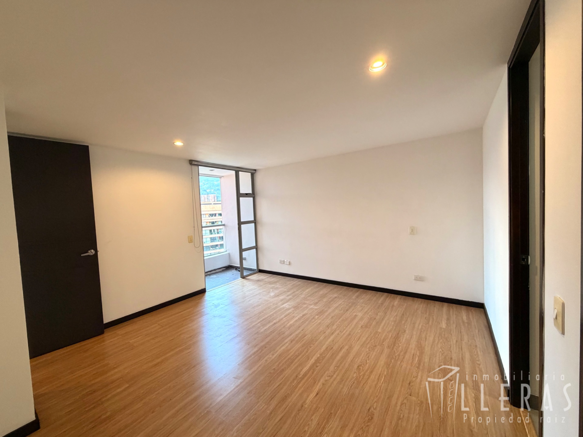 APARTAMENTO LOMA LAS BRUJAS EXCELENTE VISTA - Miniatura 9