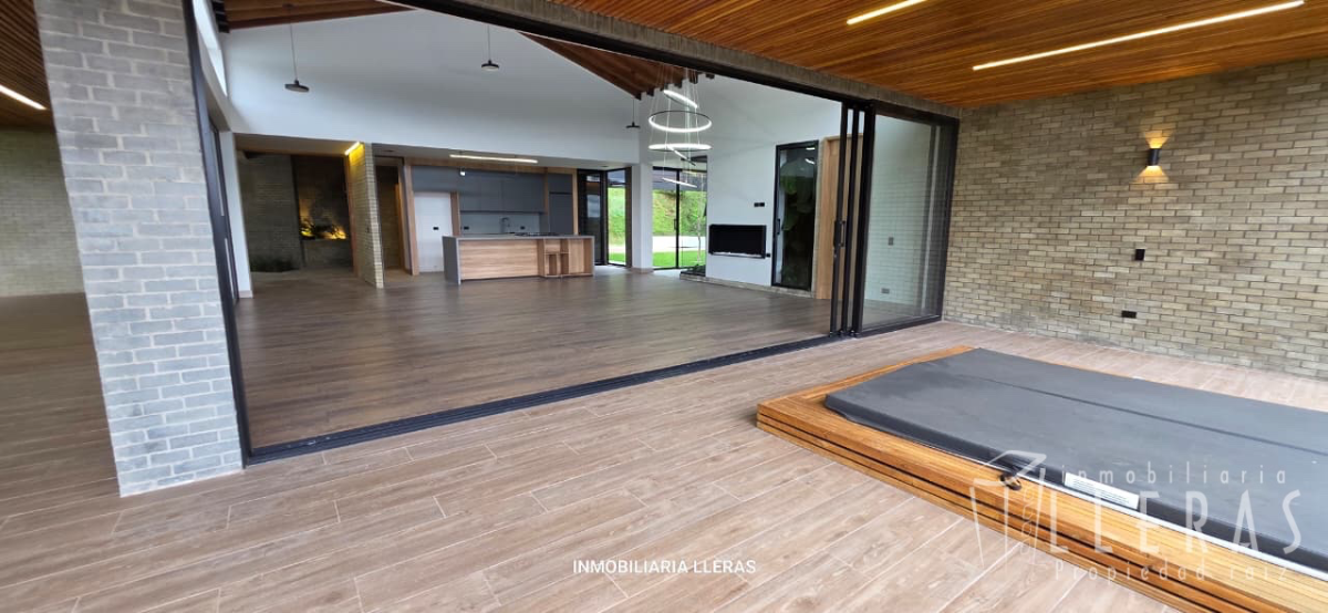 CASA CAMPESTE EN EL ORIENTE  - Miniatura 3