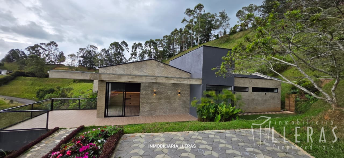 CASA CAMPESTE EN EL ORIENTE  - Miniatura 25