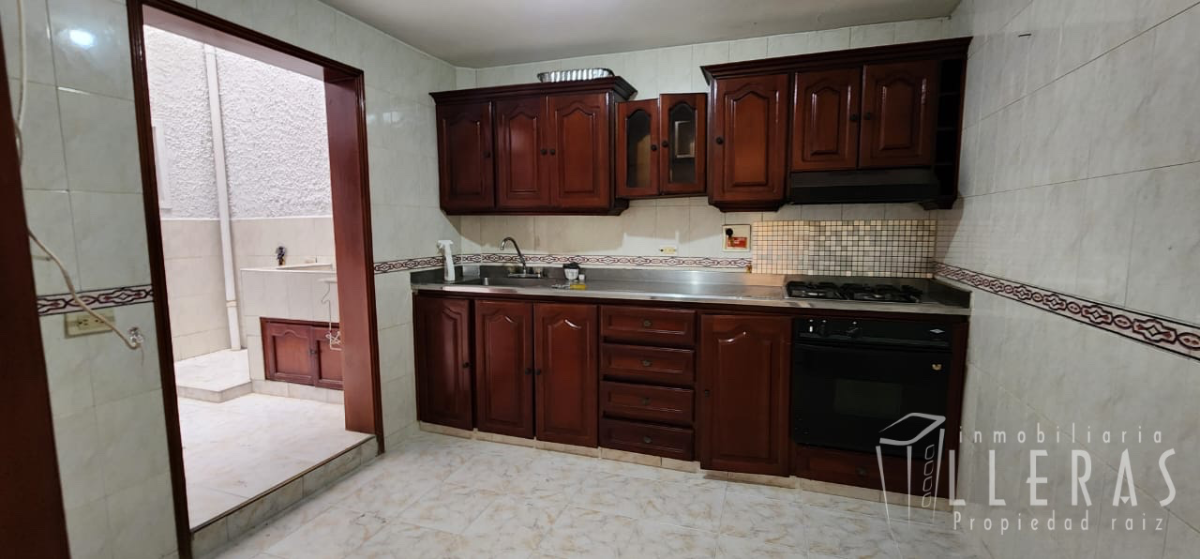 CASA EN VENTA SANTA LUCIA - Miniatura 2