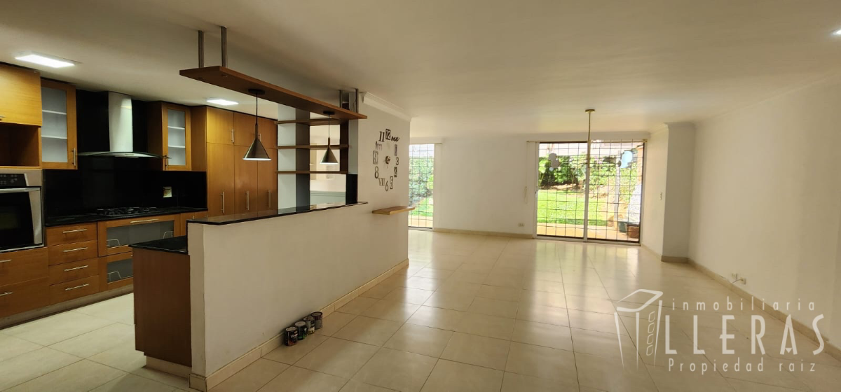 CASA EN VENTA POBLADO  - Miniatura 4
