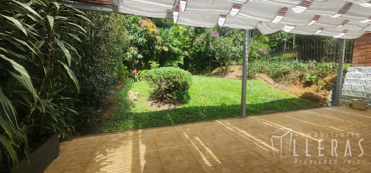 CASA EN VENTA POBLADO  - Miniatura 26