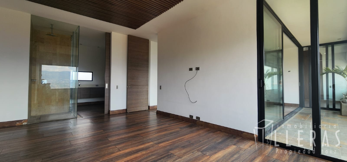 APARTAMENTO  POBLADO EXCELENTE UBICACIÓN  - Miniatura 11