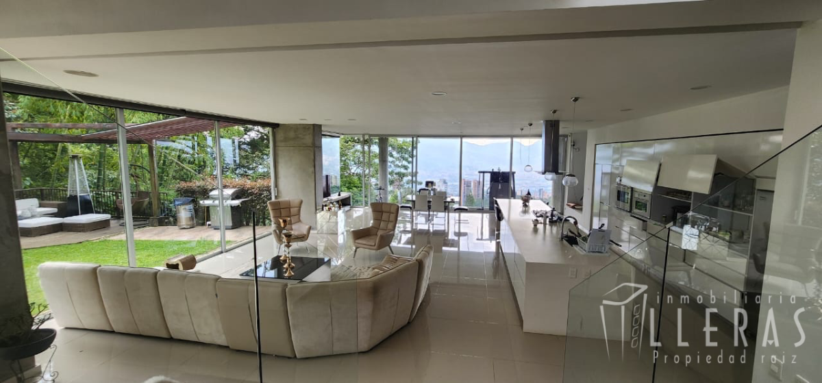 CASA EN LAS PALMAS CON HERMOSA VISTA  - Miniatura 4