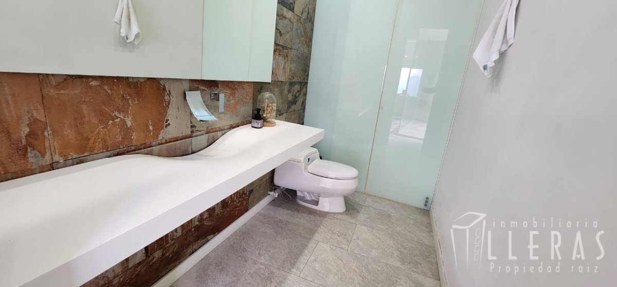 CASA EN LAS PALMAS CON HERMOSA VISTA  - Miniatura 16