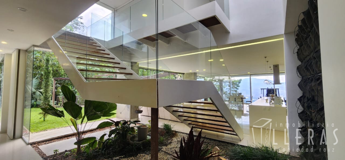 CASA EN LAS PALMAS CON HERMOSA VISTA  - Miniatura 18