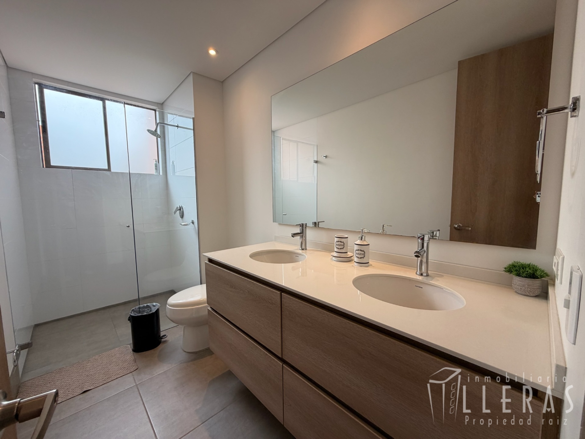 APARTAMENTO AMOBLADO VIA LINARES  - Miniatura 12