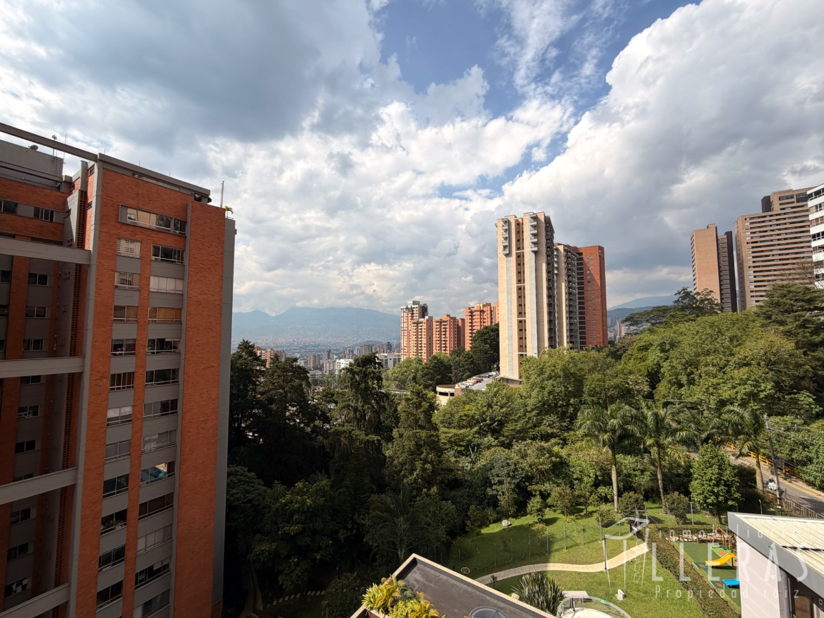 APARTAMENTO AMOBLADO VIA LINARES  - Miniatura 16