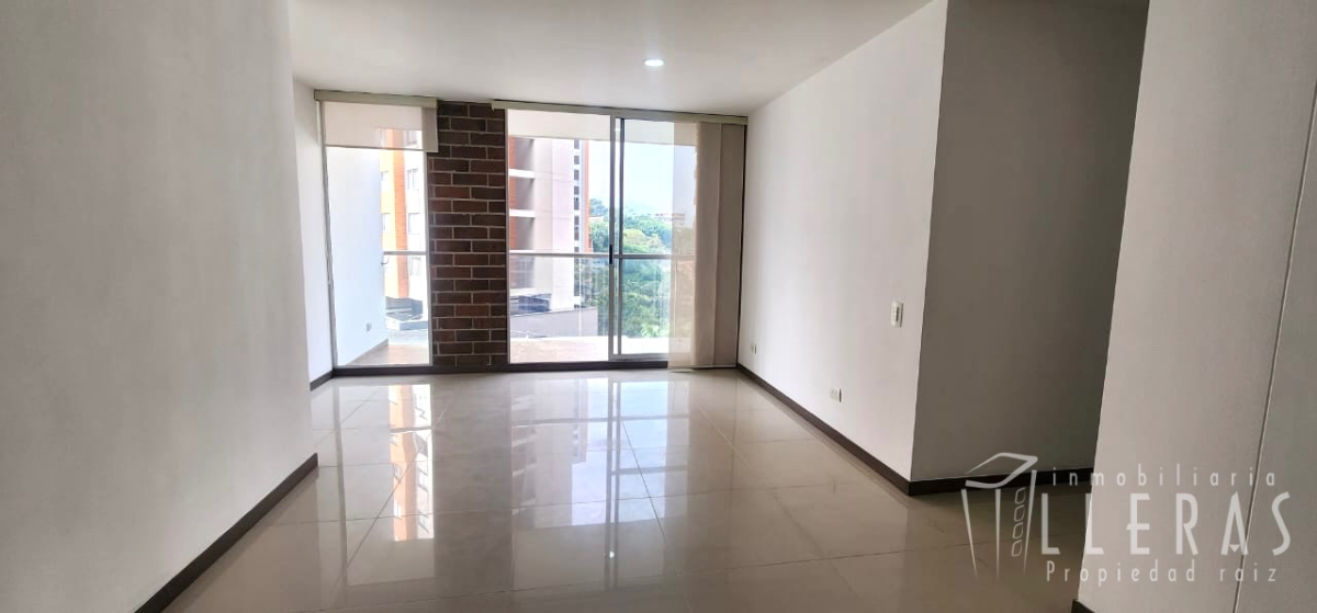 APARTAMENTO LOMA DEL ESMERALDAL  - Miniatura 2