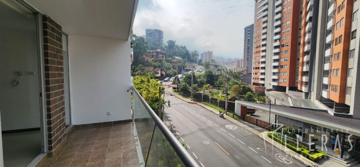 APARTAMENTO LOMA DEL ESMERALDAL  - Miniatura 12