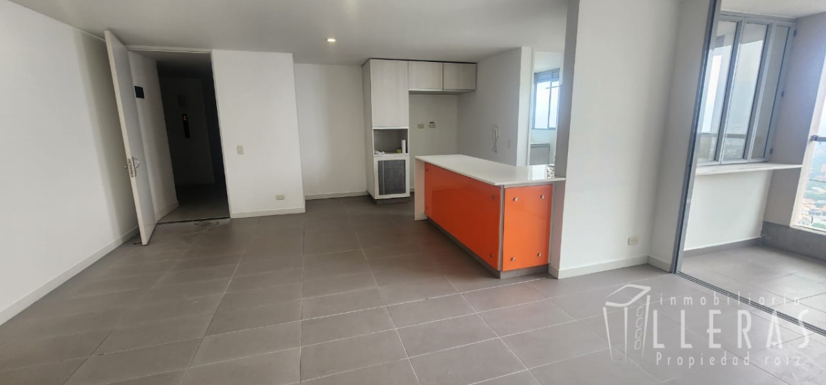 APARTAMENTO CON EXCELENTE VISTA EN MEDELLÍN  - Miniatura 4