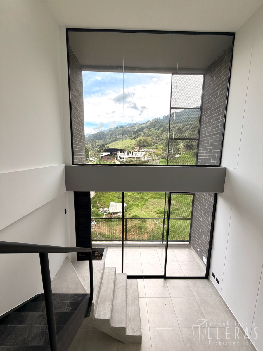 APARTAMENTO PARA ESTRENAR LOMA DEL ESCOBERO  - Miniatura 2