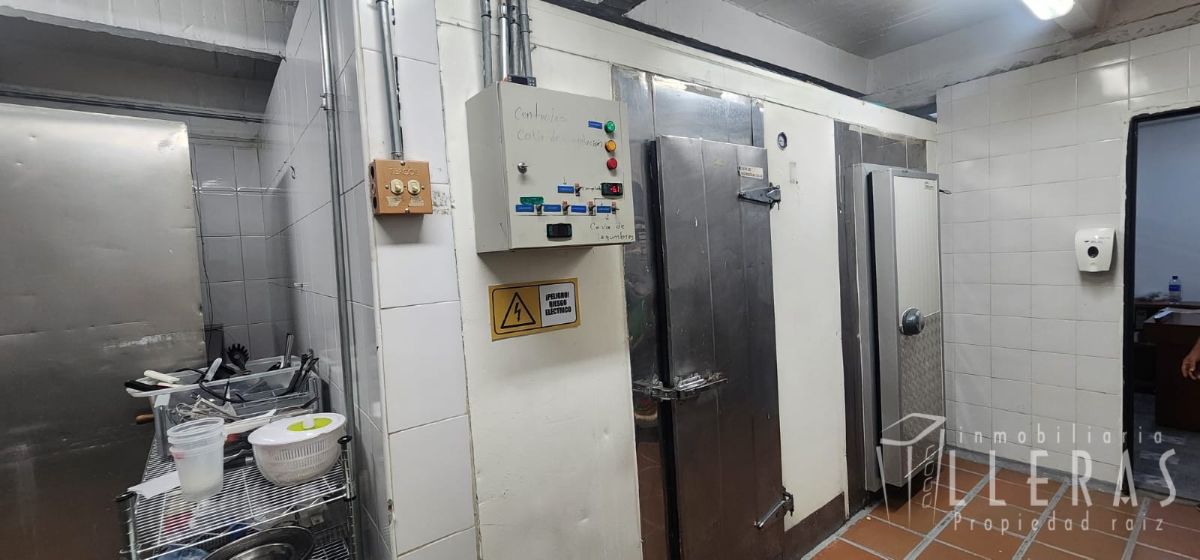 LOCAL TIPO  RESTAURANTE ZONA 2 - Miniatura 14