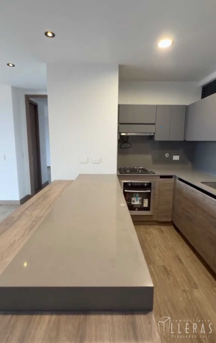 APARTAMENTO PARA LA VENTA POBLADO  - Miniatura 4
