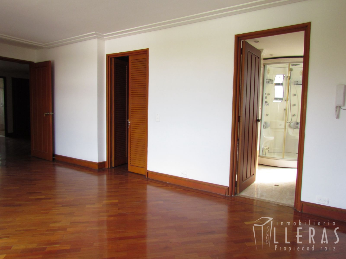 APARTAMENTO EN ARRIENDO ASTORGA  - Miniatura 5