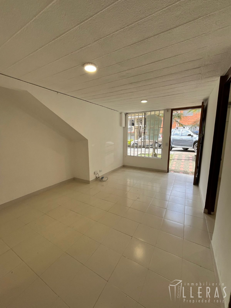 CASA EN UNIDAD CERRADA SABANETA  - Miniatura 2