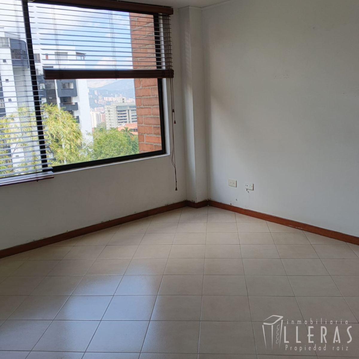 APARTAMENTO ARRIENDO POBLADO  - Miniatura 4