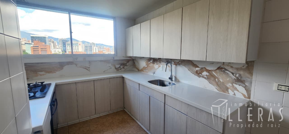 APARTAMENTO ARRIENDO CASTROPOL  - Miniatura 5