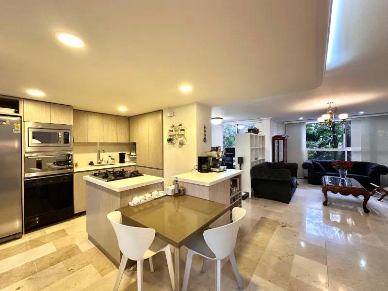 Apartamento en Poblado, medellin — Venta