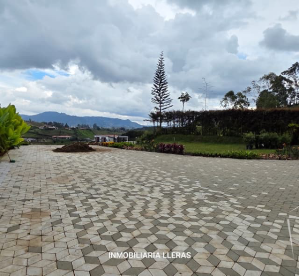 Casa en El oriente, El oriente — foto 1