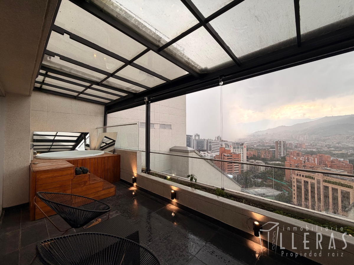 Apartamento en Poblado, Medellín — Arriendo