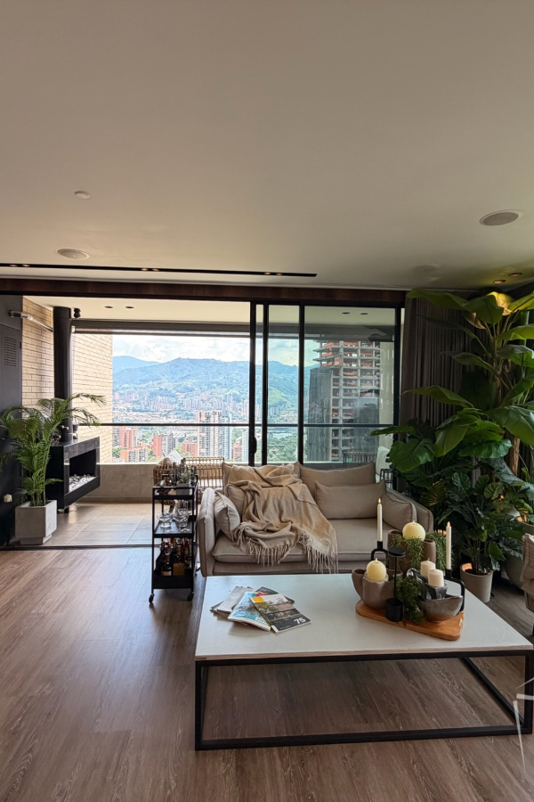 Apartamento en Poblado, Medellín — foto 1
