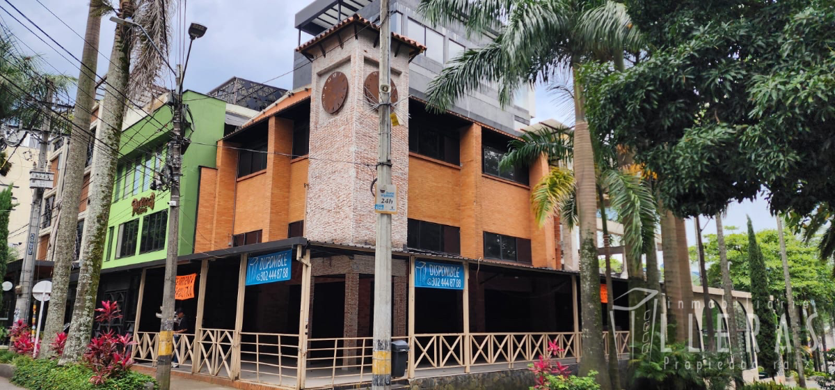 Local comercial en Poblado, Medellín — Arriendo