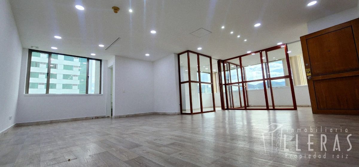 Oficina en MILLA DE ORO  OPLADO, Medellin — Arriendo