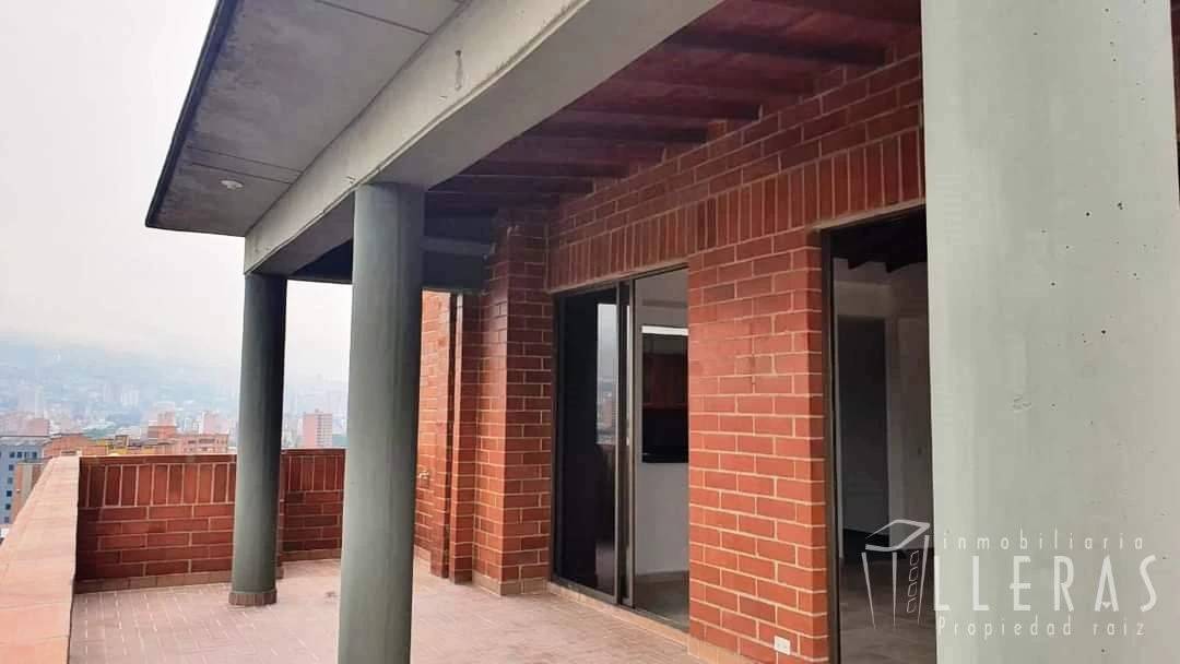 Apartamento en LAURELES, Medellín — Arriendo