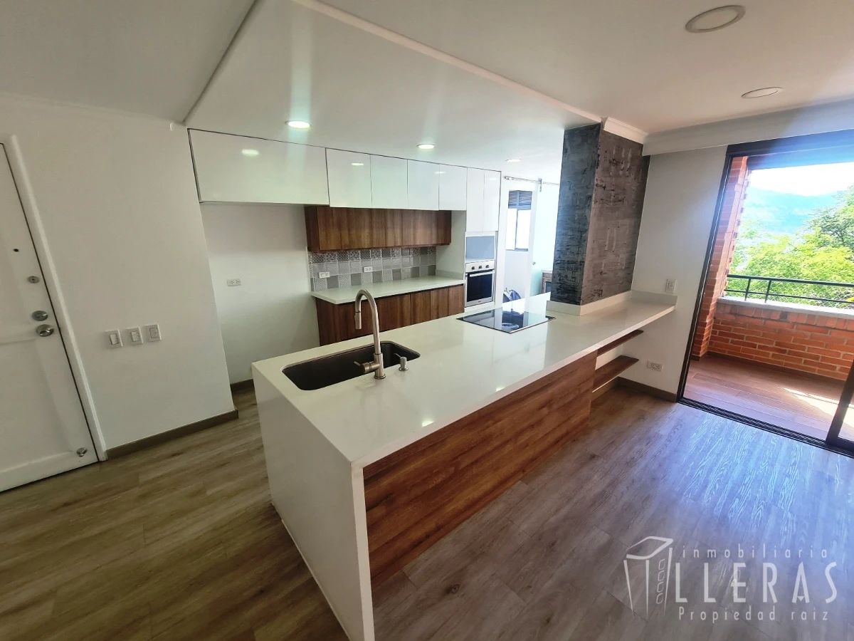 Apartamento en LOMA DEL TESORO, Medellín — Venta