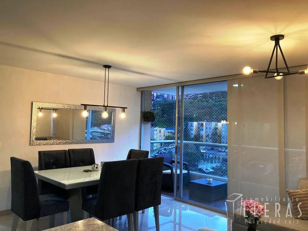 Apartamento en LOMA DEL INDIO, Medellín — Arriendo