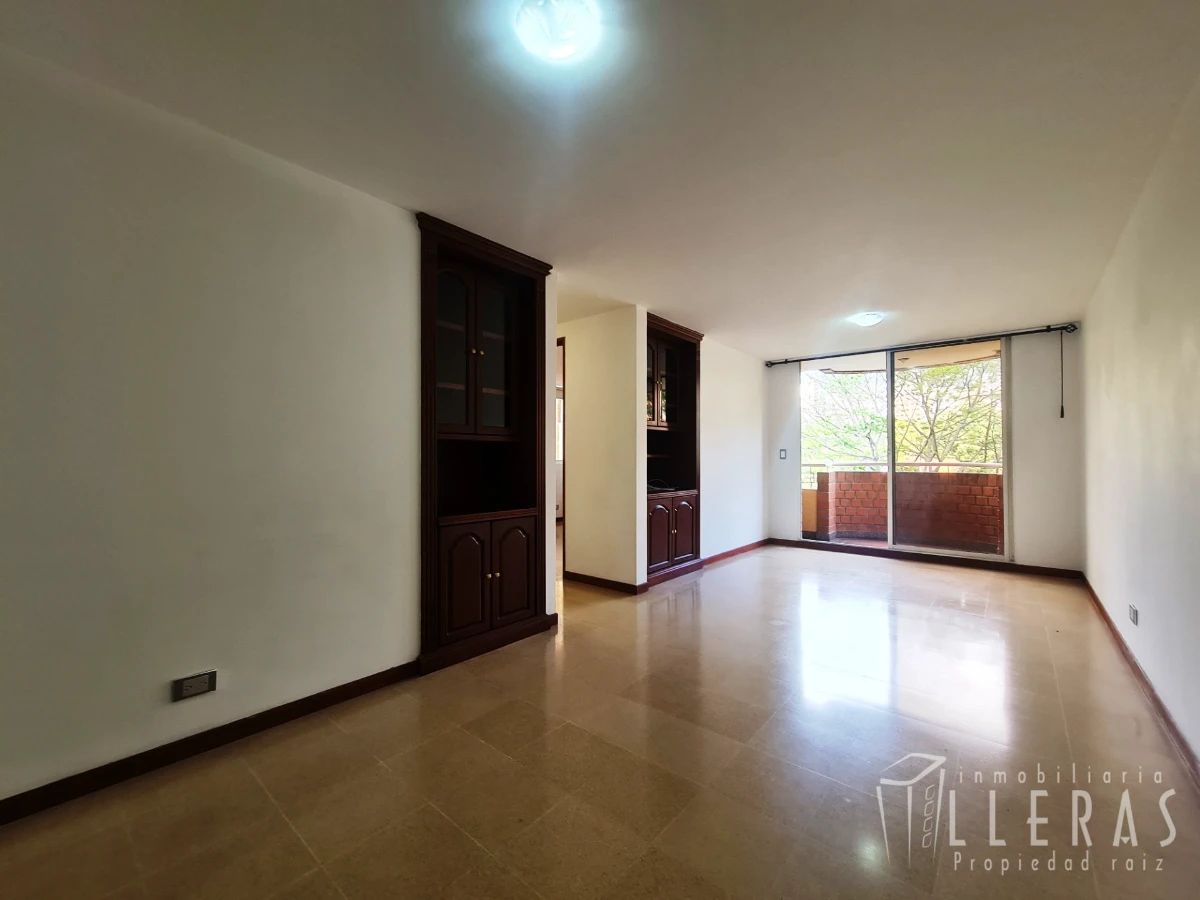 Apartamento en PATIO BONITO, Medellín — Arriendo
