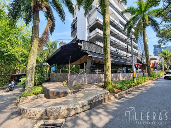 Local comercial en PARQUE LLERAS